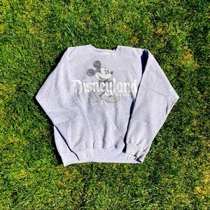Large grey vintage Disneyland Resort crewneck